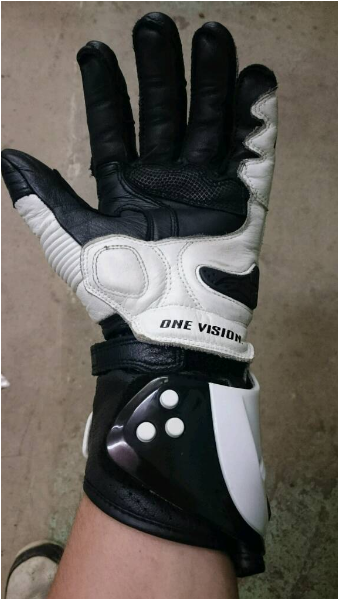 gloves1.png