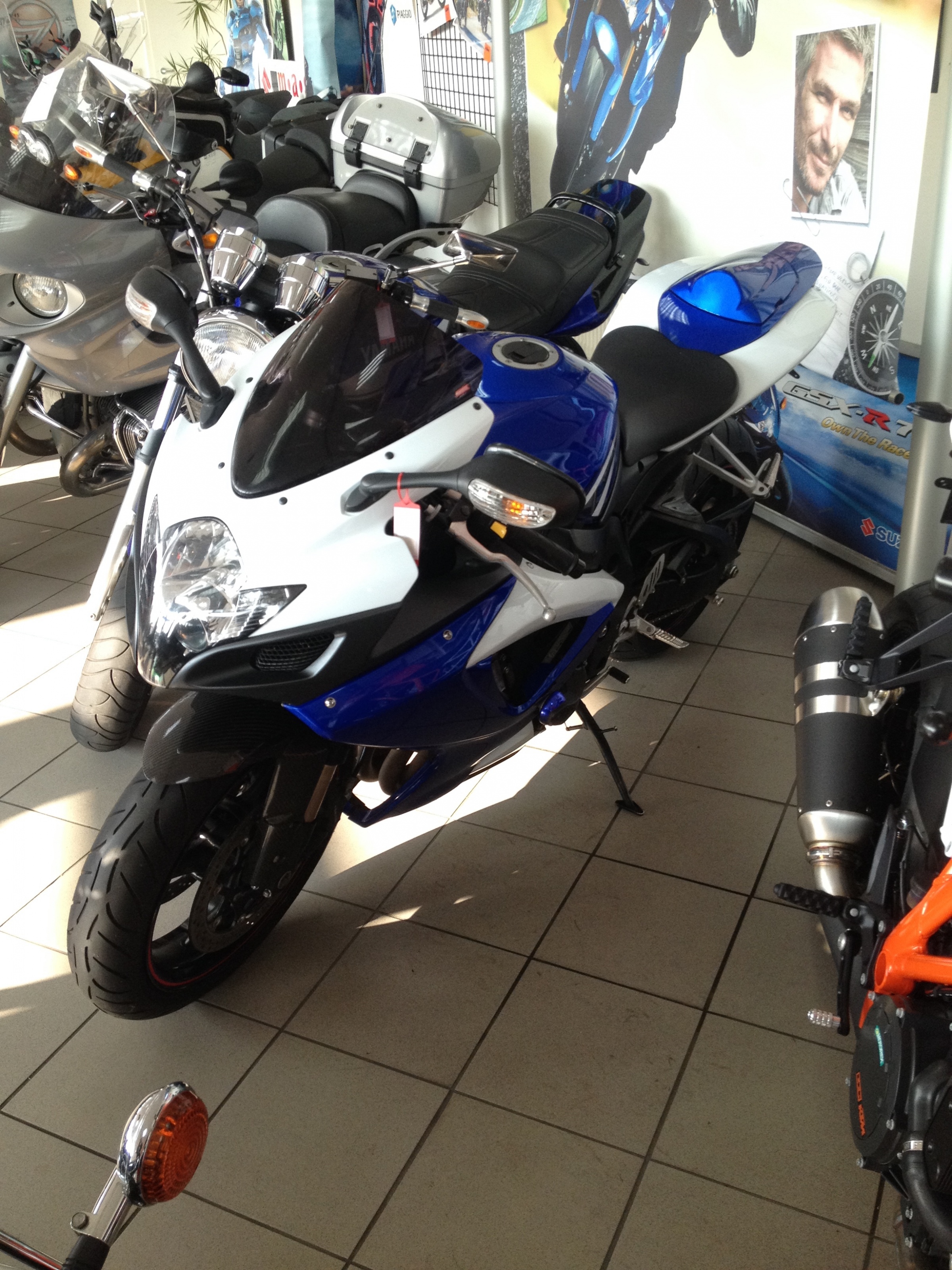 GSXR Shop.jpg