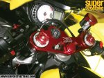 0902_sbkp_06_z+2005_suzuki_gsx_r750+.jpg