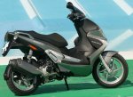 Gilera_Runner_200VXR_2006.jpg