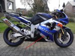 gsx-r1000 mit pfeil.JPG