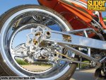 0808_sbkp_05_z+2002_suzuki_GSX-R1000+custom_swingarm.jpg