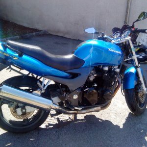 Kawasaki ZR7