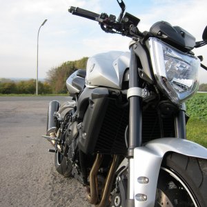 FZ1