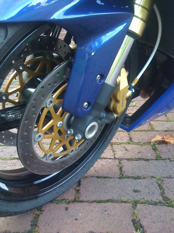 Goldene Bremsscheiben, stahlflexbremsleitung