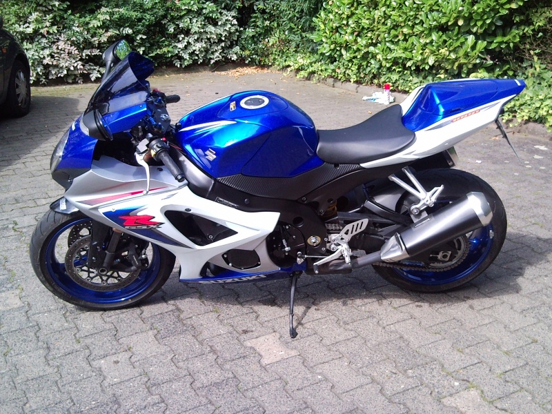 GSX-R 1000 K8