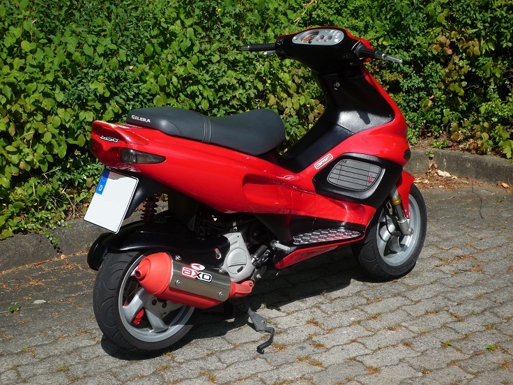 Runner 180 FXR (2-Takt-Turbo-Rakete)