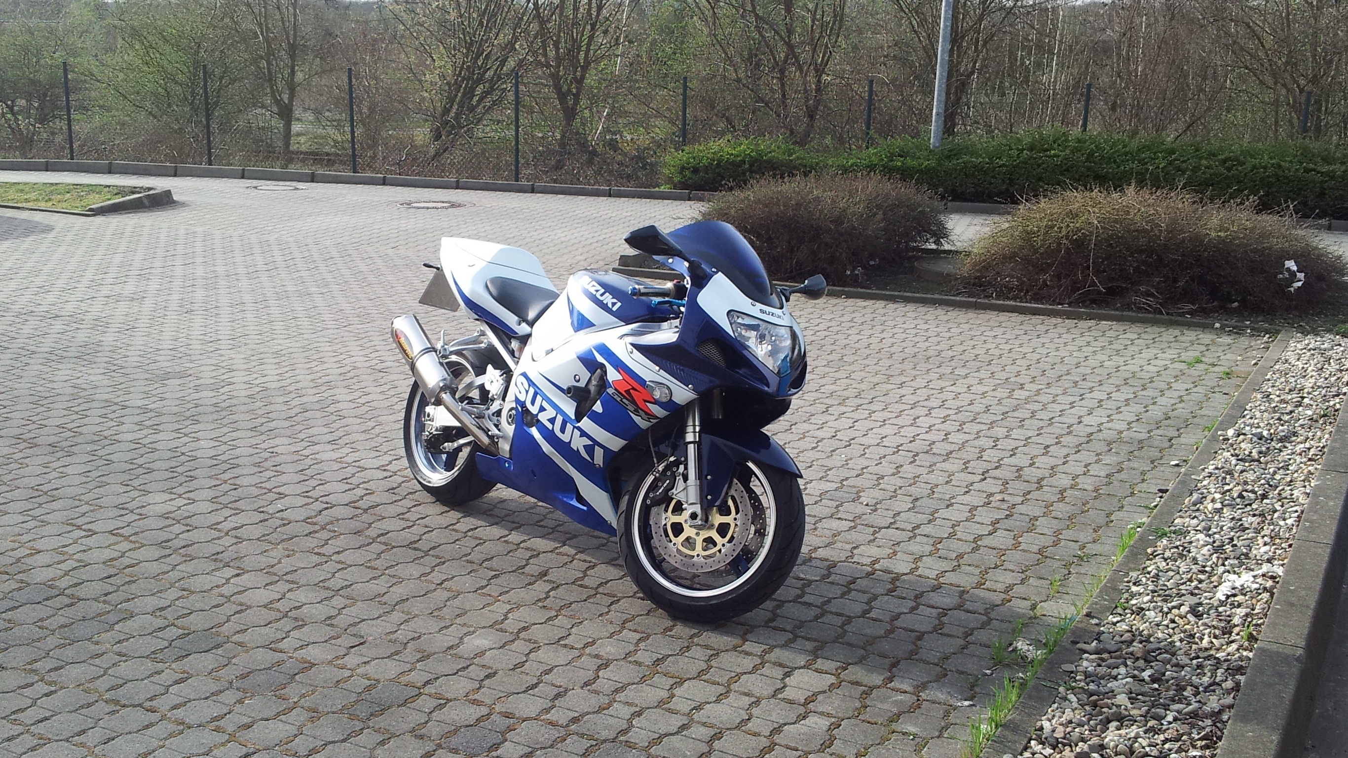 Suzuki GSXR750 (03)
